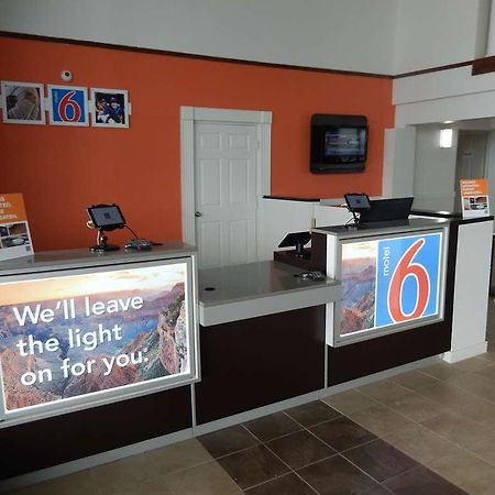 Motel 6 Portland Interno foto
